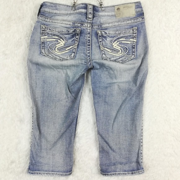 Silver Jeans Womens Tuesday Capri Blue Denim Light Wash Distressed Patch Low 28 - Picture 2 of 10